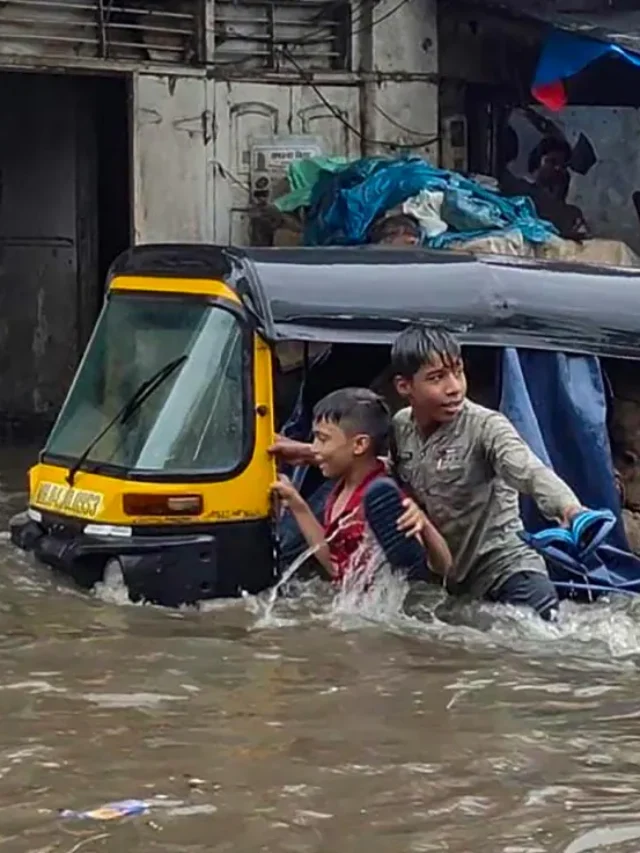 महाराष्ट्र में मूसलधार बारिश का कहर: मुंबई समेत 3 जिलों में रेड अलर्ट